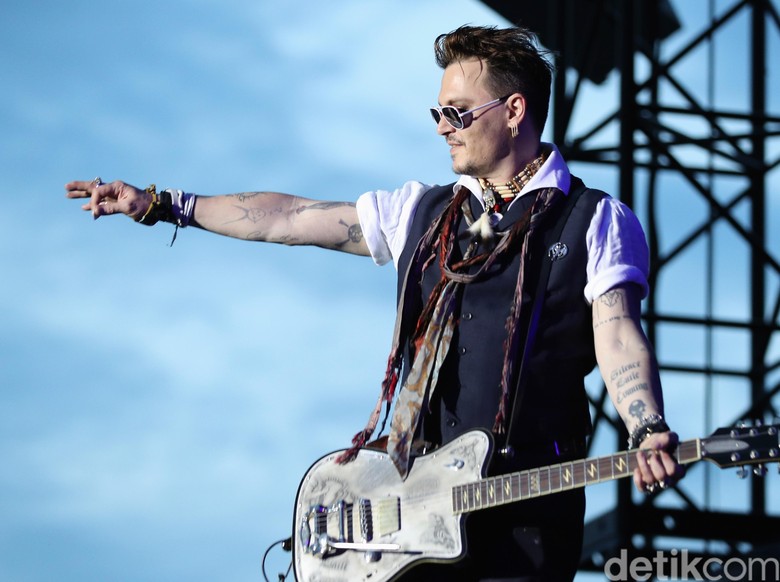 Kata Marilyn Manson Soal Tudingan KDRT Johnny Depp Kata Marilyn Manson Soal Tudingan KDRT Johnny Depp