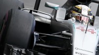 Bagi Hamilton, ini merupakan kemenangan pertama di musim balap 2016. Dia kini menempati posisi dua klasemen pebalap dengan raihan angka sebanyak 82 poin. Pebalap Mercedes lainnya, Nico Rosberg, yang menjadi pemuncak klasemen pebalap dengan catatan 106 poin. REUTERS/Eric Gaillard.