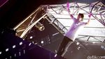 Partygoers Berpesta Bareng Dimitri Vegas