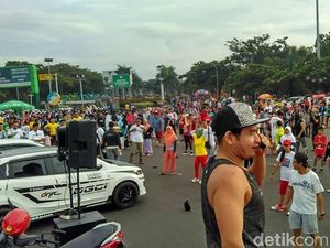 Serunya Jalan Santai Bersama DGCI Bekasi Raya