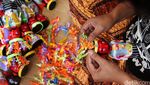 Miniatur Ondel-ondel dari Barang Bekas