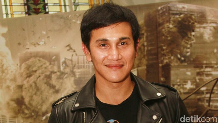 Vino G Bastian