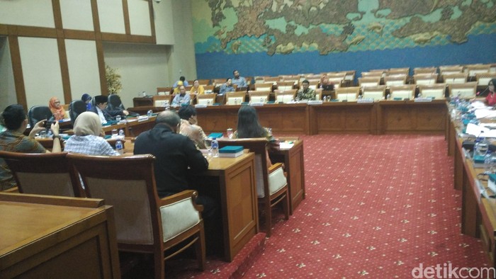 Bahas Revisi UU Terorisme, Pansus DPR Undang Ormas Termasuk FPI