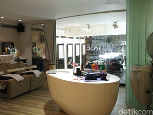 Mencoba Perawatan Rambut Rontok dengan Kerastase Densifique