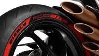 MV Agusta dan Pirelli telah bekerja sama sejak 2011. Keduanya telah melahirkan inovasi sporty untuk pecinta sepeda motor.