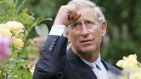 Charles kini menggunakan nama Raja Charles III. Foto: Reuters