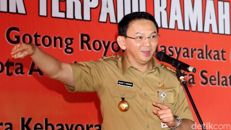 Ahok Marahi Wartawan yang Dianggap Mengadu Domba: Larang Masuk ke Balai Kota Ahok Marahi Wartawan yang Dianggap Mengadu Domba: Larang Masuk ke Balai Kota