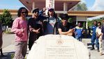 Slank Kunjungi Gerbang Perbatasan Indonesia-Timor Leste