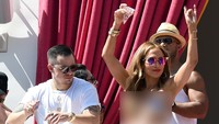 Ia tampak menikmati pesta yang digelar di Las Vegas, Amerika Serikat pada Minggu (29/5) waktu setempat. Ethan Miller/Getty Images/detikFoto.