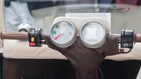 Mobil listrik Rimono ini digerakkan oleh motor listrik 5 kW. Motor didukung oleh baterai lithium ion 4 kWh.