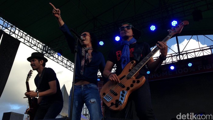 Slank di Atambua