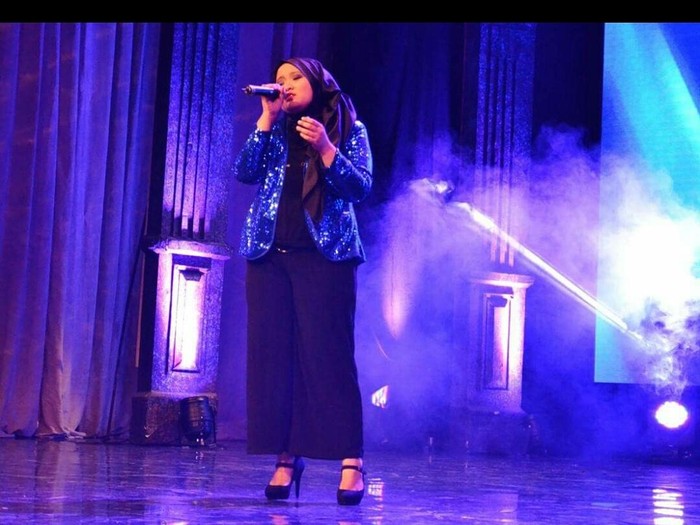 Diplomat Muda Indonesia Ini Memukau di Kontes Bernyanyi di Bulgaria