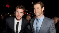 Bagaimana, makin nge-fans sama adik kakak satu ini kan? Kevin Winter/Getty Images