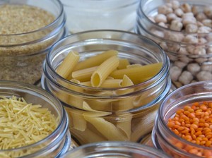 Kurangi Keribetan Memasak Saat Puasa dengan Stok Bahan Kering Ini