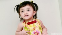 Rambutnya diikat dua. So cute! Pool/Gus Mun/detikFoto.