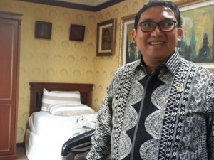 Melongok Ruang Kerja Fadli Zon yang Dilengkapi Sofa, Kasur dan Kursi Pijat