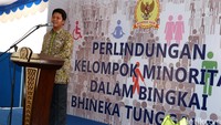 Komisioner Komnas HAM Imdadun Rahmat memberi pengantar pada peluncuran buku Upaya Negara Menjamin Hak-hak Kelompok Minoritas di Indonesia. Kaum minoritas tersebut yaitu Minoritas Orientasi Seksual dan Identitas Gender, Minoritas Ras, Minoritas Etnis, Minoritas Penyandang Disabilitas serta Minoritas Agama&Keyakinan.