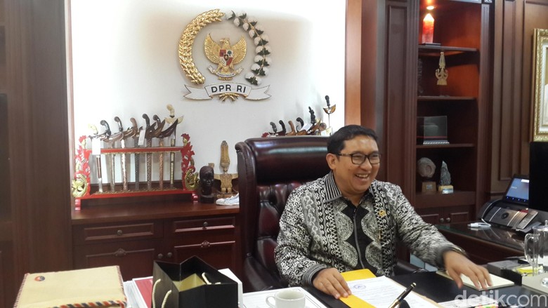 Dilaporkan ke MKD, Fadli Zon: ICW dkk Seharusnya Soroti Sumber Waras Dilaporkan ke MKD, Fadli Zon: ICW dkk Seharusnya Soroti Sumber Waras