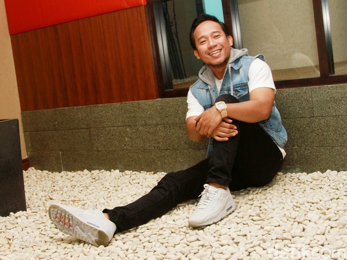 Denny Cagur Denny Cagur di jumpa pers OVJ Sahur Lagi.