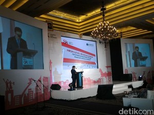 Topang Ekonomi RI, OJK Kembangkan Program UMKM