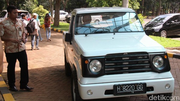 Mobil Desa, Pikap dari Semarang