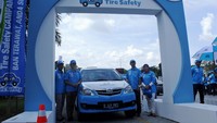 PT Bridgestone Tire Indonesia menggelar kampanye keselamatan ban (tire saftey) di rest area KM 57, Tol Cikampek, Jawa Barat. Kampanye ini berlangsung lima hari dari tanggal 30 Mei hingga 2 Juni 2016.