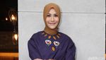 Zaskia Mecca si Ibu Cantik dan Stylish