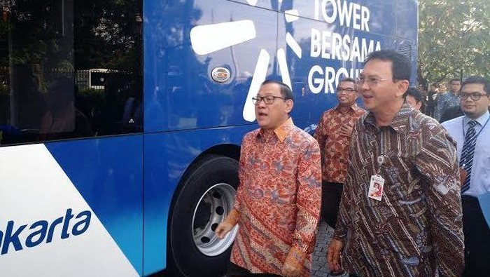 Penghuni Rusun Marunda Jadi Penerima Pertama Kartu Jakarta One