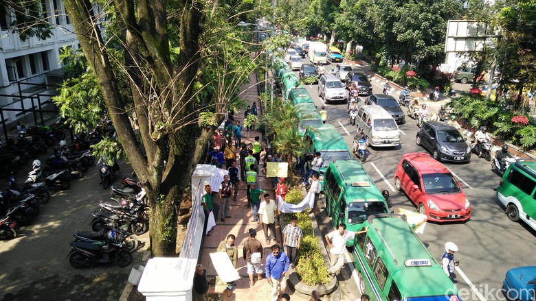 Angkot di Bandung Mogok Besok, Dishub Siapkan Bus Bantuan Angkot di Bandung Mogok Besok, Dishub Siapkan Bus Bantuan