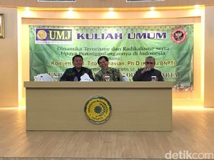 Cerita Pertobatan Mantan Napi Teroris Yudi Zulfahri di Depan Mahasiswa