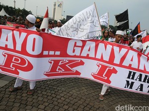 Ketika Isu PKI Mengalahkan Dinasti dan Korupsi