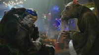Splinter sang guru tampak memberikan wejangan untuk Leonardo. (Dok. Paramount Pictures)
