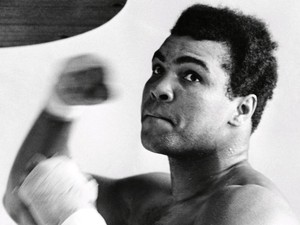 Semasa Hidup, Ini yang Bakal Dilakukan Muhammad Ali Jika Punya Mobil Berkecepatan Tinggi