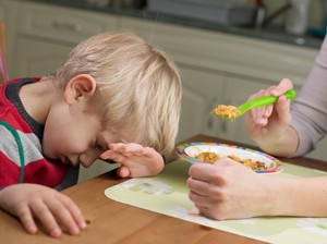 Anak Mulai Susah Makan? Ini Trik Agar Kebutuhan Nutrisinya Tetap Terjaga