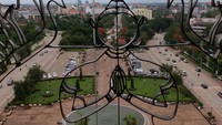 Sementara itu di lantai paling atas, pengunjung bisa menikmati lanskap kota Vientiane dari atas (Dhani/detikTravel)