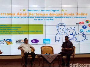 Mendikbud dan Menkominfo Ajak Orangtua Ambil Nilai Positif dari Internet