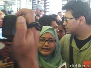 Dicegah Imigrasi Singapura, 2 Pendiri Teman Ahok Tiba di Jakarta