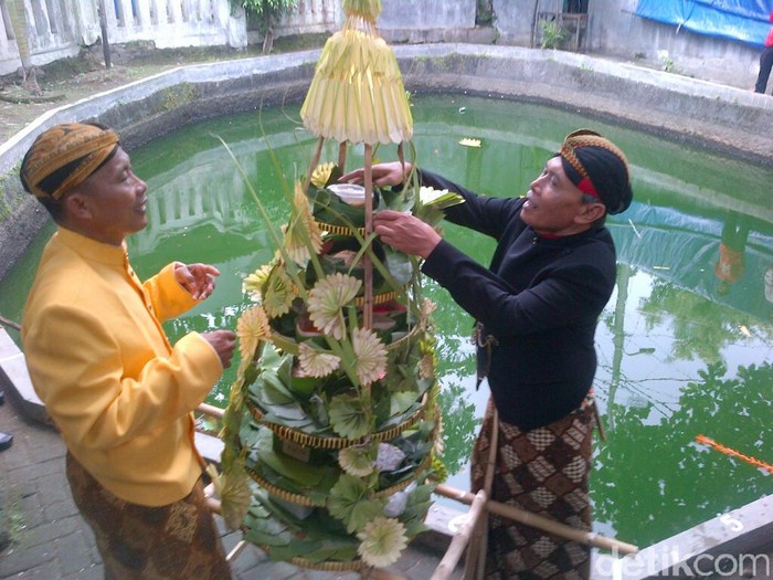Tradisi Sambut Ramadan di Sendang yang Konon Pernah Jadi Tempat Mandi Pak Harto