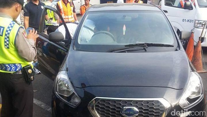 Mayat Pria Ditemukan di Mobil yang Parkir di Rest Area Tol Jagorawi