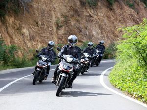 Libur Panjang Mau Touring? 7 Destinasi Tak Jauh dari Jakarta Ini Oke Juga