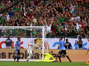 Meksiko Kalahkan Uruguay 3-1