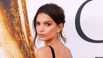 Emily Ratajkowski Curi Perhatian di Red Carpet