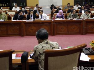 KPK-PPATK-Kompolnas Tiba di DPR, Siap Beberkan Rekam Jejak Komjen Tito
