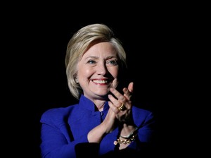 Hillary Clinton Bersumpah Takkan Mengalah Dalam Kampanye Pilpres