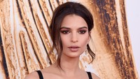 Ia langsung jadi sorotan saat berpose di red carpet. Jamie McCarthy/Getty Images/detikFoto.