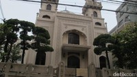 Sejarahnya, Masjid Kobe didirikan sekitar tahun 1935 oleh suku Tartar dari Tiongkok dan imgiran asal India dan Mesir. Usut punya usut, banyak pendatang Muslim di Koba karena kota itu sendiri merupakan kota pelabuhan yang disinggahi para pelancong dari berbagai negara (Afif/detikTravel)