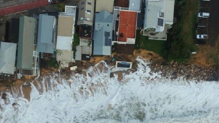 Badai Kembali Terjang Australia, 4 Orang Tewas dan Rumah Mewah Ambruk