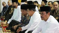 Presiden Joko Widodo dan Wakil Presiden Jusuf Kalla menghadiri buka bersama Partai Nasional Demokrat (Nasdem).
