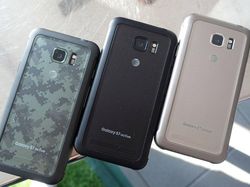 Si Tahan Banting Galaxy S7 Active