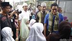 Sandiaga Uno Buka Bersama Warga Kemayoran